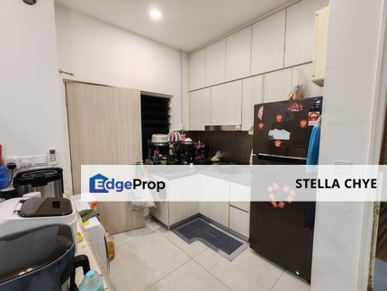 Furnished Residence @ Taman Mount Austin. 3bed 2bath Partial Furnished for Sale, Johor, Johor Bahru