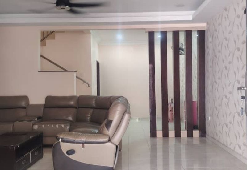 Bukit Indah 19, Skudai. Double Storey Terrace House - Good Condition for Rent 