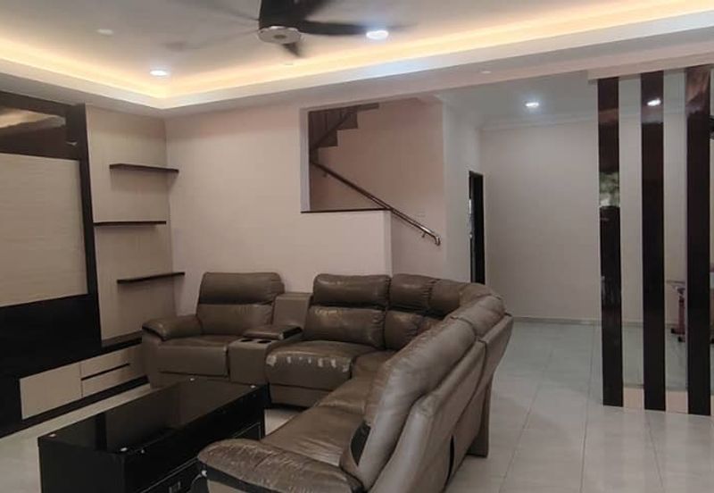 Bukit Indah 19, Skudai. Double Storey Terrace House - Good Condition for Rent 