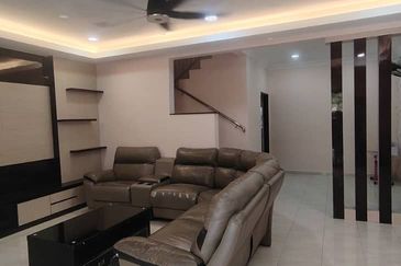 Bukit Indah 19, Skudai. Double Storey Terrace House - Good Condition for Rent 