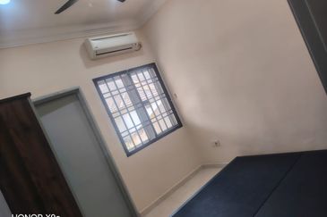 Bukit Indah 19, Skudai. Double Storey Terrace House - Good Condition for Rent 