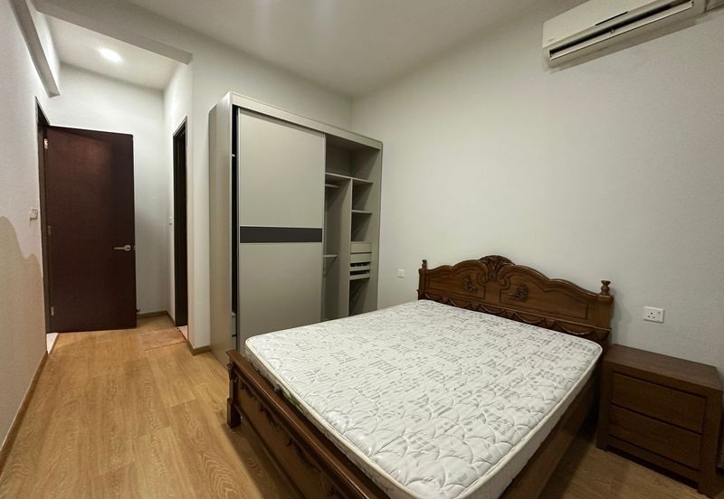 Baypoint @ Country Garden Danga Bay