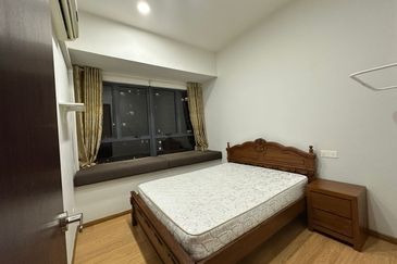 Baypoint @ Country Garden Danga Bay