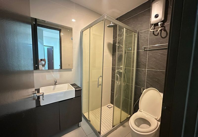 Baypoint @ Country Garden Danga Bay