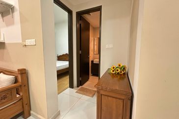 Baypoint @ Country Garden Danga Bay