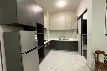 Baypoint @ Country Garden Danga Bay