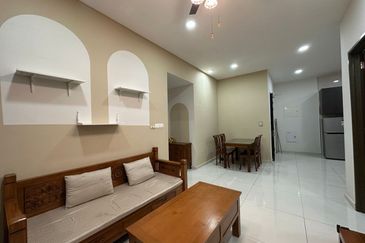 Baypoint @ Country Garden Danga Bay