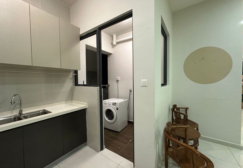 Baypoint @ Country Garden Danga Bay