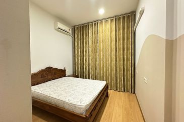 Baypoint @ Country Garden Danga Bay