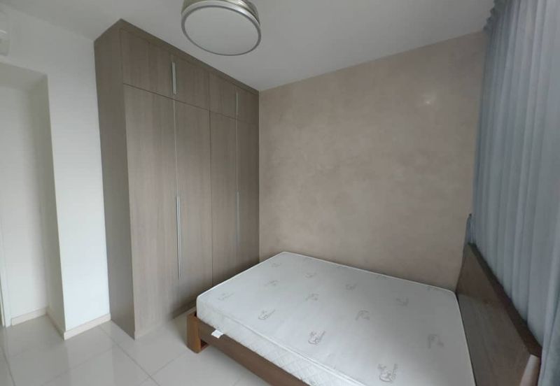 The M @ Medini Macrolink