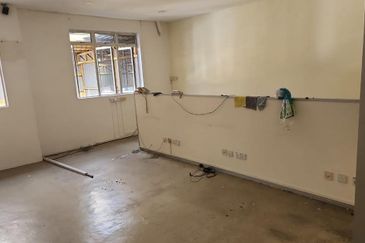 Jalan Wira, Taman Tan Sri Yacob, Skudai. Semi Detached Factory for Sale 