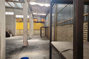 Jalan Wira, Taman Tan Sri Yacob, Skudai. Semi Detached Factory for Sale 