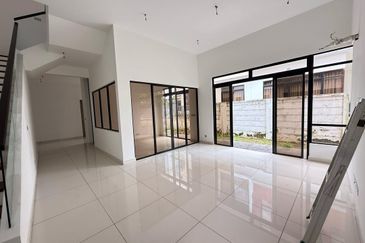 The Canal Garden South, Horizon Hills