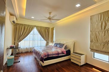 The Canal Garden South, Horizon Hills