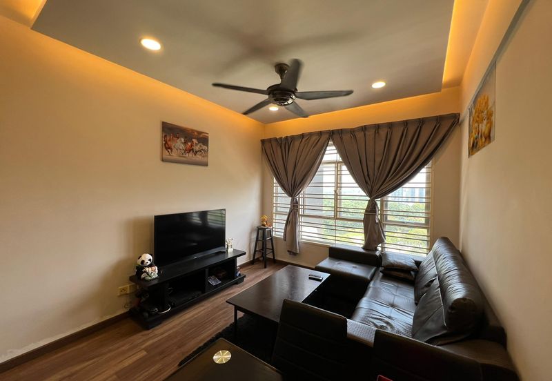 Midas Perling Apartment