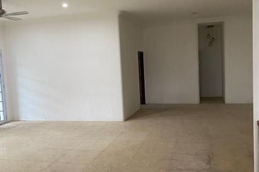 Jalan Tengku Puteri, Off Jalan Straits View - Big Bungalow Land for Sale 