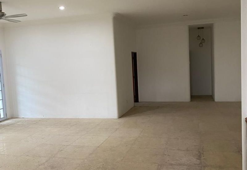 Jalan Tengku Puteri, Off Jalan Straits View - Big Bungalow Land for Sale 