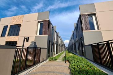 Aurora Resort Villas