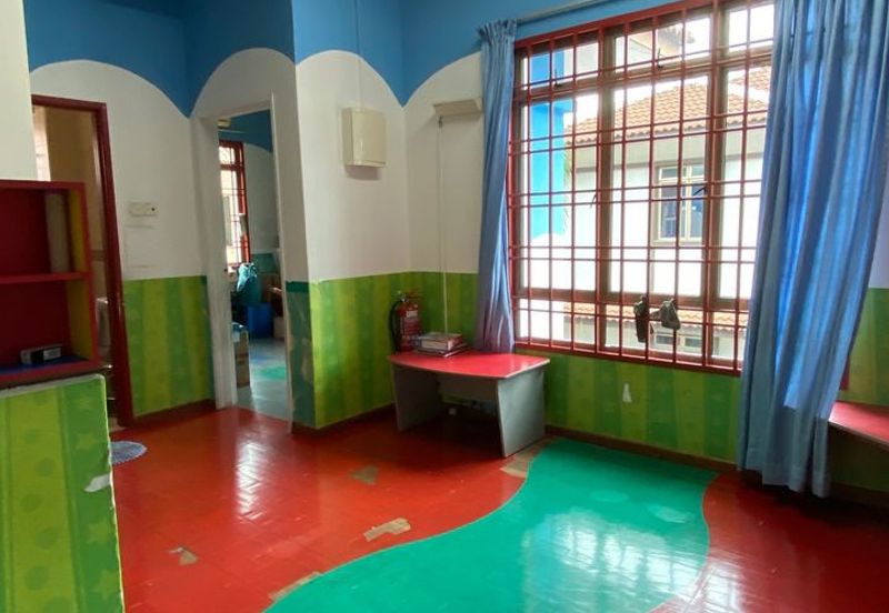 Bukit Indah Jalan Indah 18-Semi Detached 