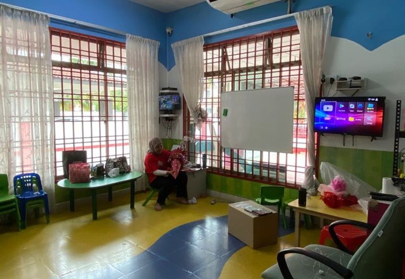 Bukit Indah Jalan Indah 18-Semi Detached 