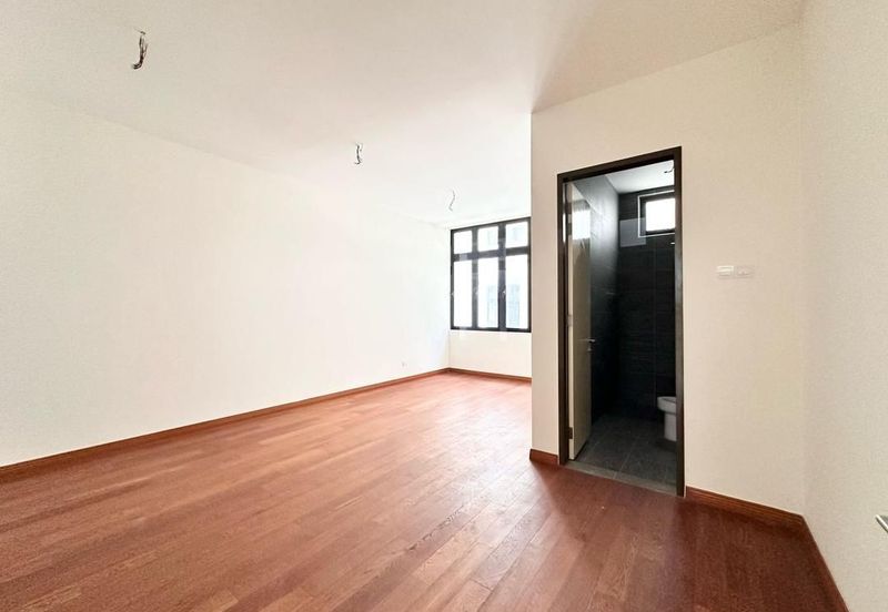 Nusa Sentral Winter Pavillion/Iskandar Puteri/3 storey Semi Detached house 