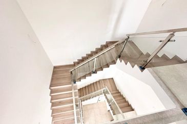 Nusa Sentral Winter Pavillion/Iskandar Puteri/3 storey Semi Detached house 