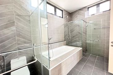 Nusa Sentral Winter Pavillion/Iskandar Puteri/3 storey Semi Detached house 