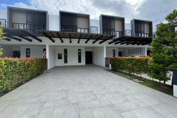 Senibong Cove Waterway Residences