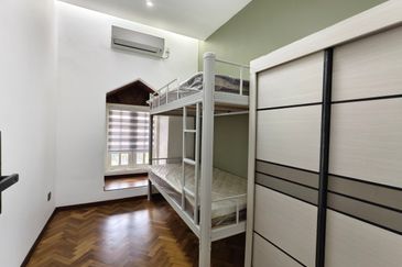 Jalan Stulang Laut 2