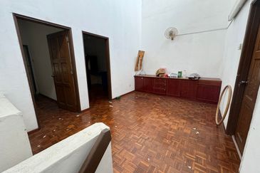 Jalan Jingga, Taman Pelangi/DSTH/FOR Sale