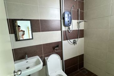 Nusa Sentral,Iskandar Puteri/CLUSTER HOUSE FOR SALE 