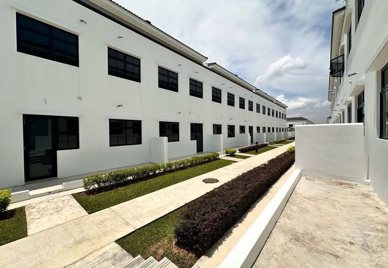 Tate Dalton @ Eco Botanic 2