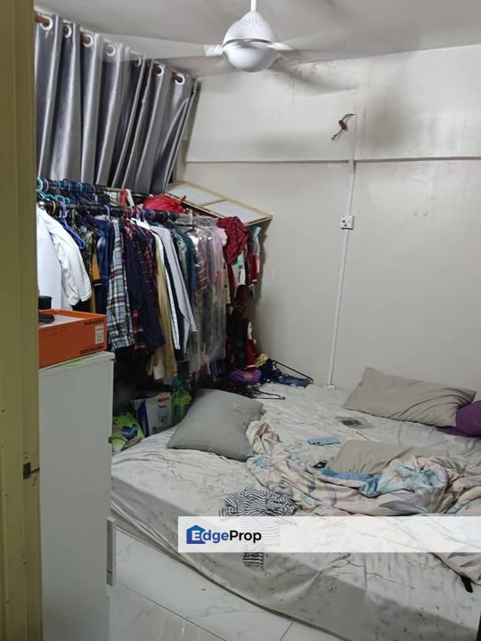 Well Renovated Pangsapuri Perdana in Seksyen 13 Shah Alam (ROI: 4% - 5.14%) High Floor, Selangor, Shah Alam