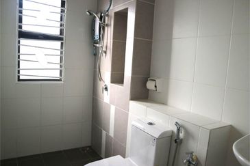 Setia Permai 2 Double Storey Terrace House Setia Alam P/Furnished 