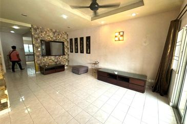 Jalan Spektrum U16 @ Taman Bukit Subang