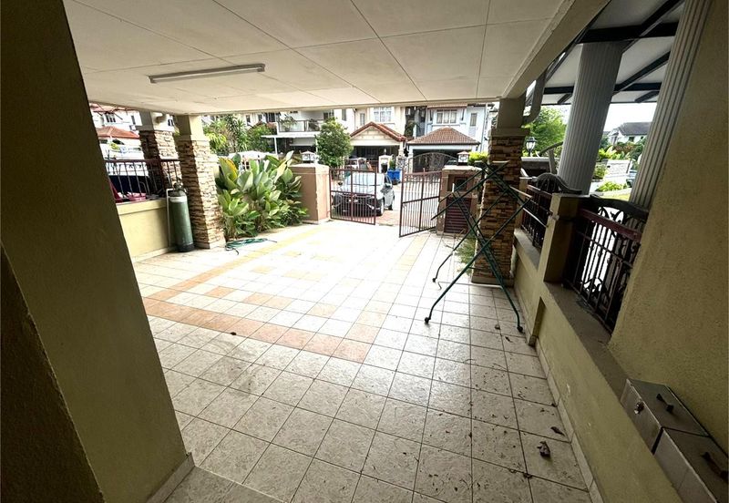 Jalan Spektrum U16 @ Taman Bukit Subang