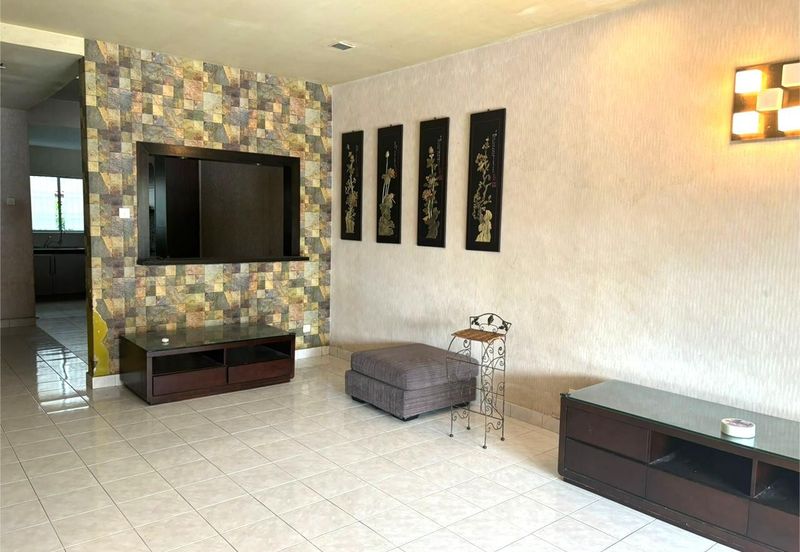 Jalan Spektrum U16 @ Taman Bukit Subang