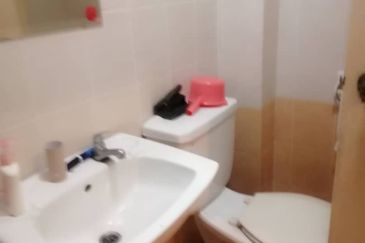 Jalan Spektrum U16 @ Taman Bukit Subang