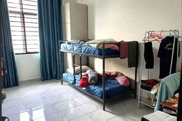 [Potensi pertumbuhan yang tinggi dari segi Pelaburan dan Bumi Lot] Taman Idaman Warisan Double Storey Terrace House in Alam Perdana Puncak Alam