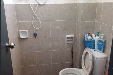 [Potensi pertumbuhan yang tinggi dari segi Pelaburan dan Bumi Lot] Taman Idaman Warisan Double Storey Terrace House in Alam Perdana Puncak Alam