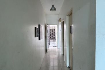 Indahria Apartment
