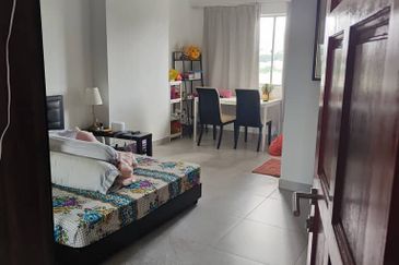 Pearl Point Condominium