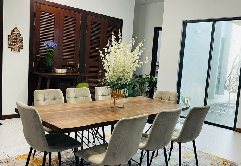 Villa Concept Luxury Style Bungalow House in Amber Bungalows, Subang Bestari [Spacious Land/Corner Lot]