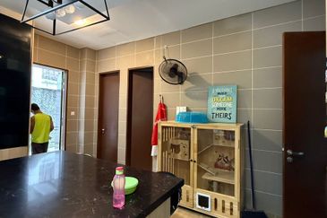 Villa Concept Luxury Style Bungalow House in Amber Bungalows, Subang Bestari [Spacious Land/Corner Lot]