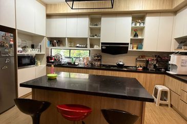 Villa Concept Luxury Style Bungalow House in Amber Bungalows, Subang Bestari [Spacious Land/Corner Lot]