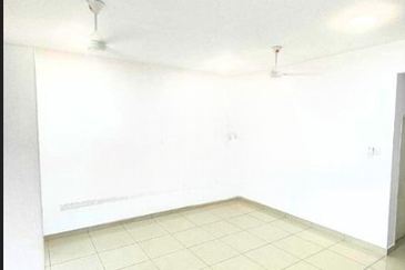 Halya @ Daunan Worldwide