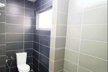 Halya @ Daunan Worldwide