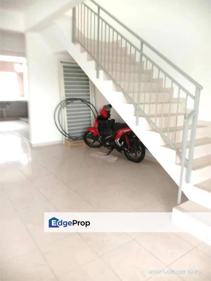 [Lokasi Strategik dan Hakmilik Individu] Laman Haris 20x70 Double Storey Terrace House Puncak Alam [Jalan Kaki ke Surau dan Padang Bola][Lakeside View, Selangor, Bandar Puncak Alam