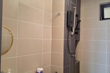 Zentro Residences @ 16 Sierra