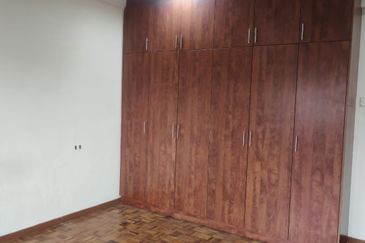 Taman Saujana Puchong